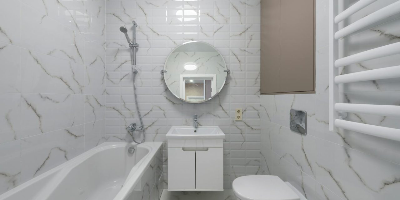 Na co zwrócić uwagę przy zakupie miski wc?