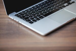 Częstotliwość szkoleń BHP dla pracowników administracyjno-biurowych – co musisz wiedzieć?